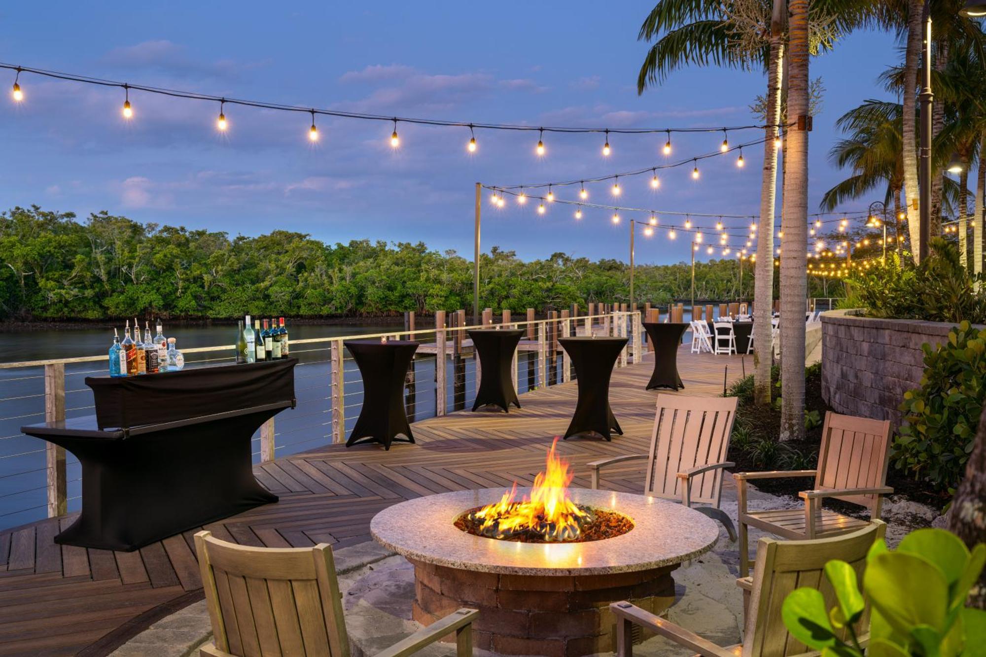 Hyatt House Naples 5Th Avenue Hotel Bagian luar foto